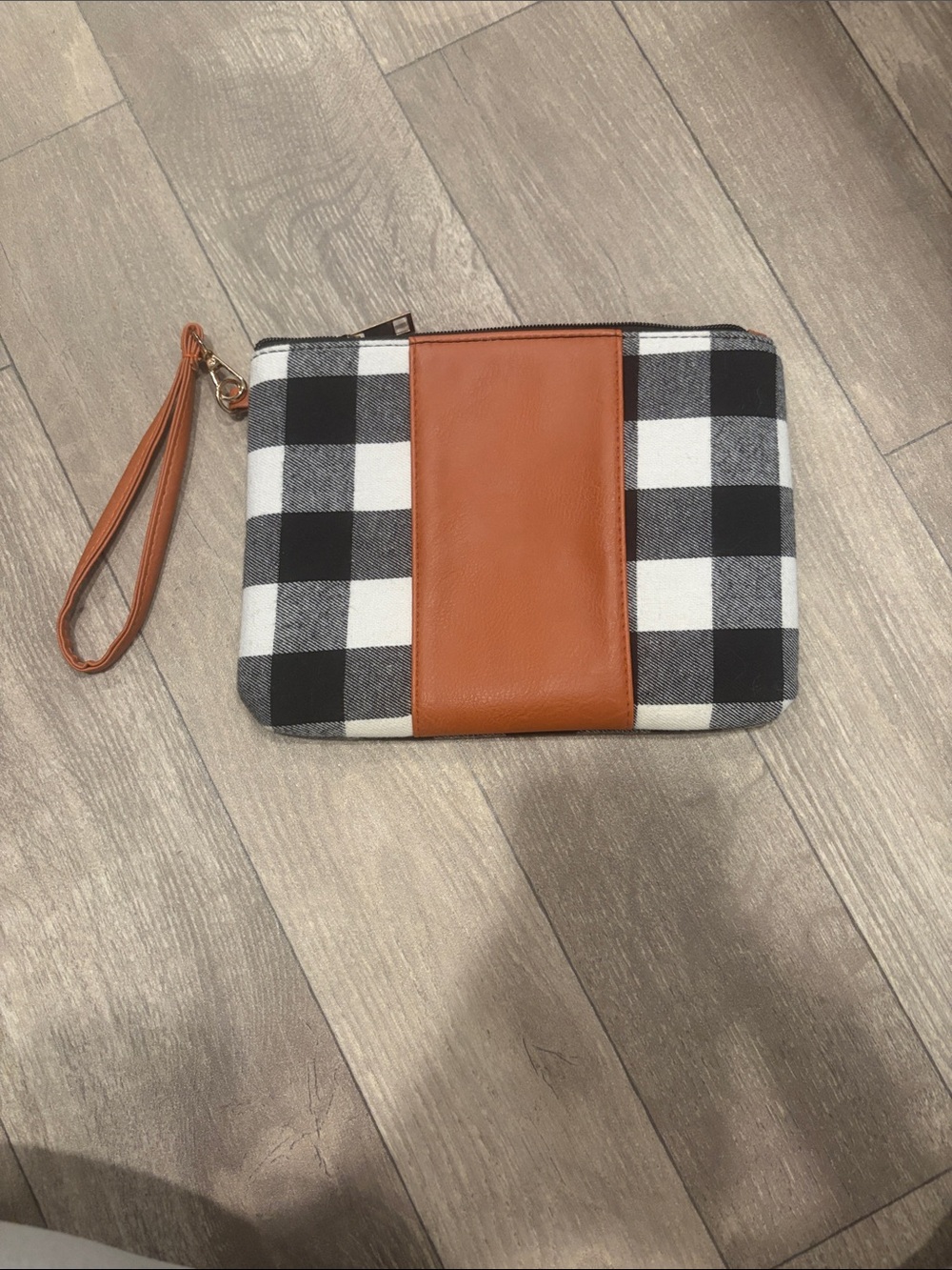 Black & White Check Wristlet Clutch with Tan Accent